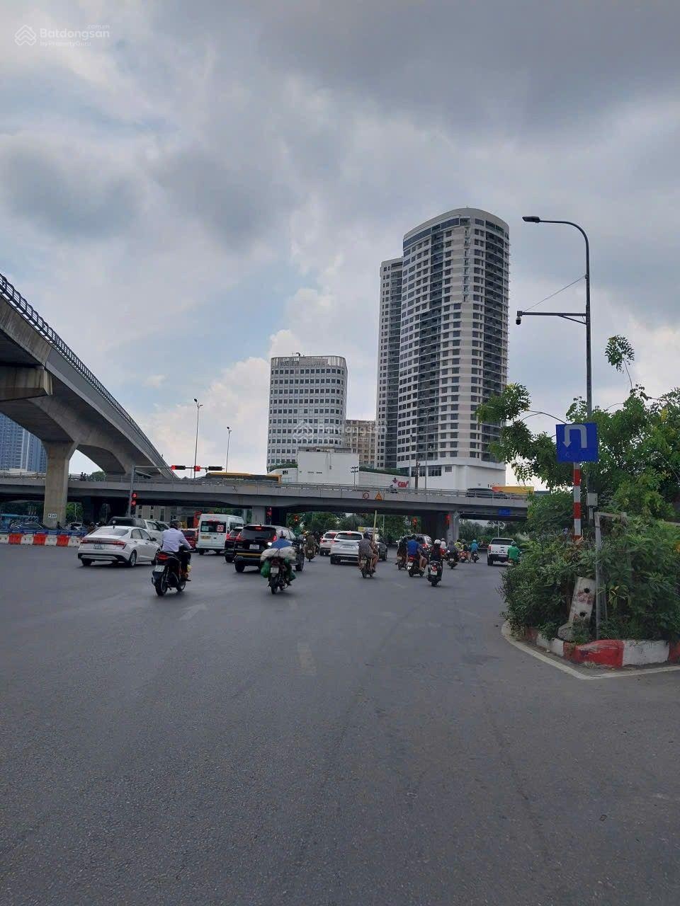 Bán lô đất cạnh cầu vượt Mai Dịch - Hồ Tùng Mậu 6.2 tỷ