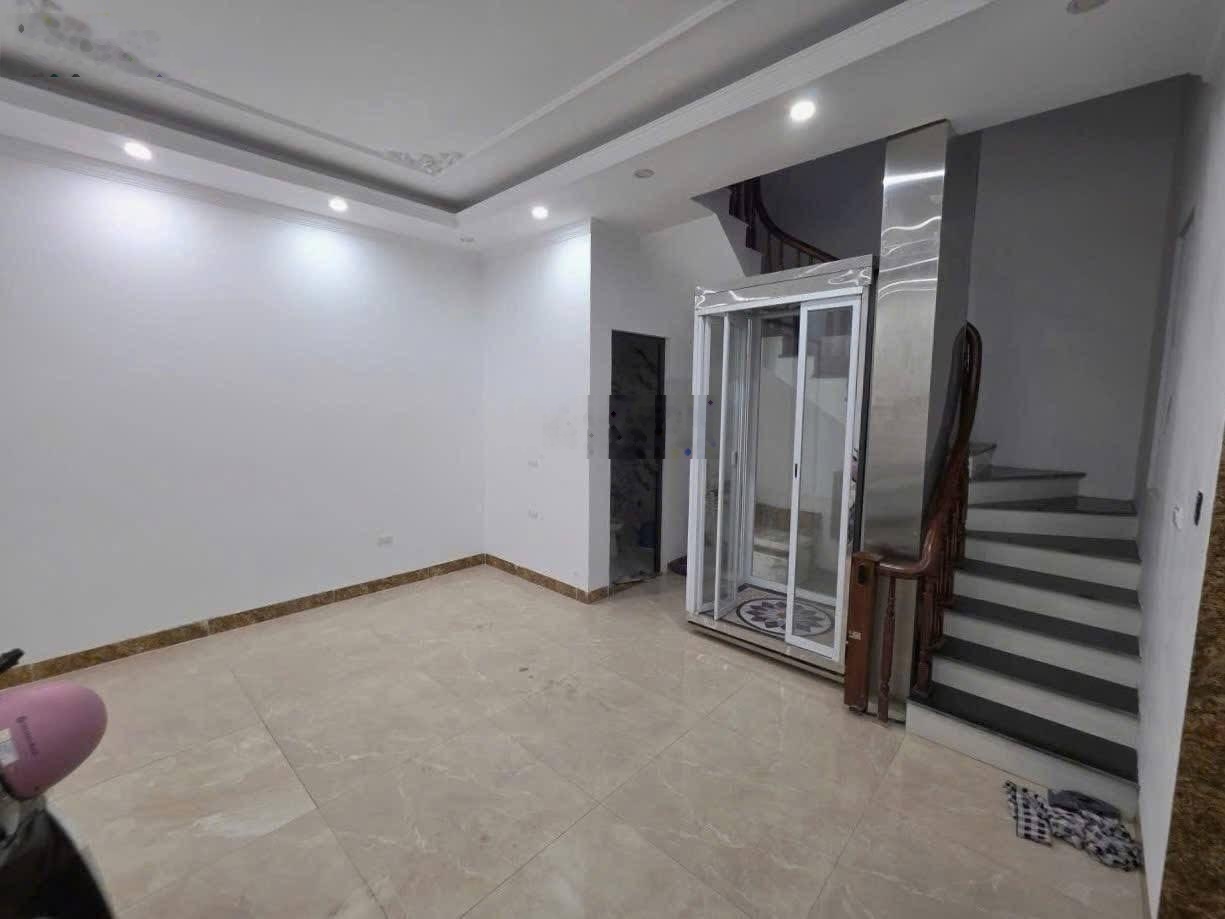 Bán nhà thang máy Lê Trọng Tấn -Hà Đông, vị trí đẹp, ngõ nông ôtô tránh,full nội thất,cạnh ParkCity