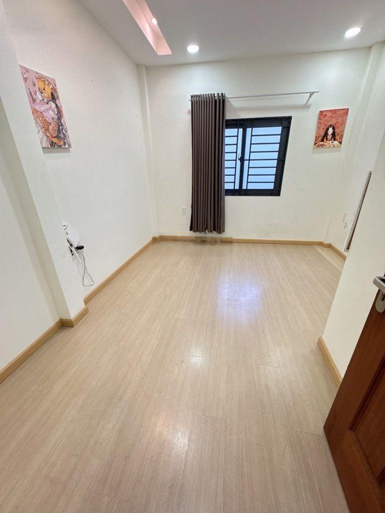 Nhà căn góc hẻm rộng thông khu đường d, sát mặt tiền ngay hàng xanh , bình thạnh, nhỉnh 3 tỉ tl