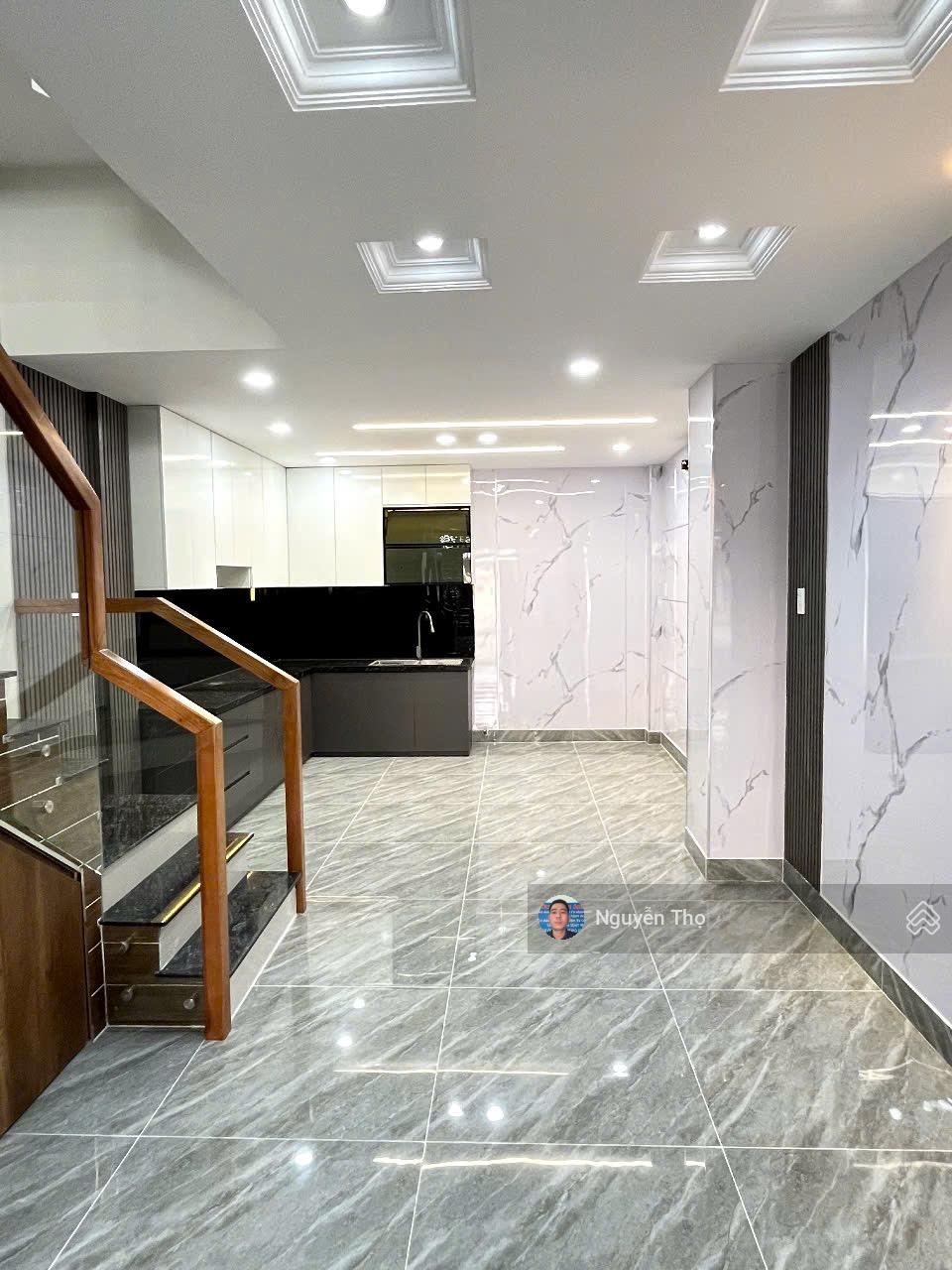 Bán Nhà 1 trệt 1 lửng 2 lầu sân thượng. Đường 12m Gần Sân Bay Tân Sơn Nhất. Nhỉnh 10 tỷ