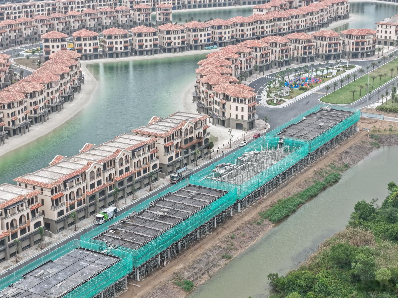 6,99 tỉ 1 căn shop 90m2 tại Vũ Yên hưởng trọn tiện ích như những căn biệt thự 50 tỉ.LH: 0918954087