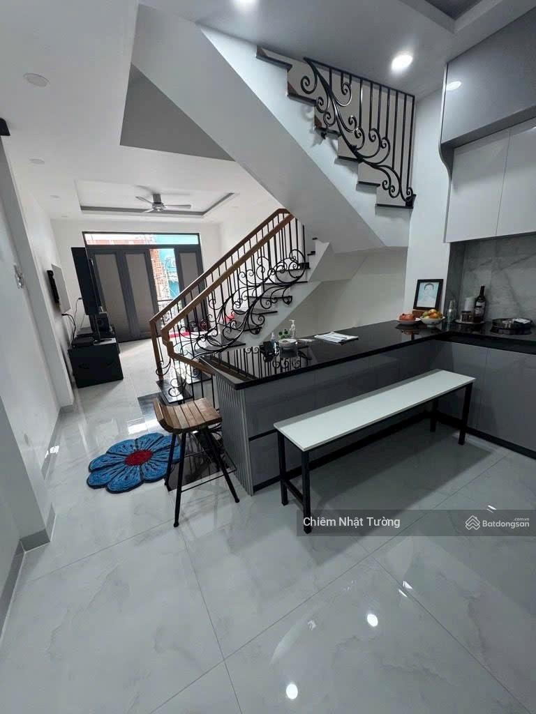 Nhà mặt tiền đường khu tên lửa, giáp AEON bình tân, 4 tầng mới đẹp, 4m x 12m (48m2) gần công viên