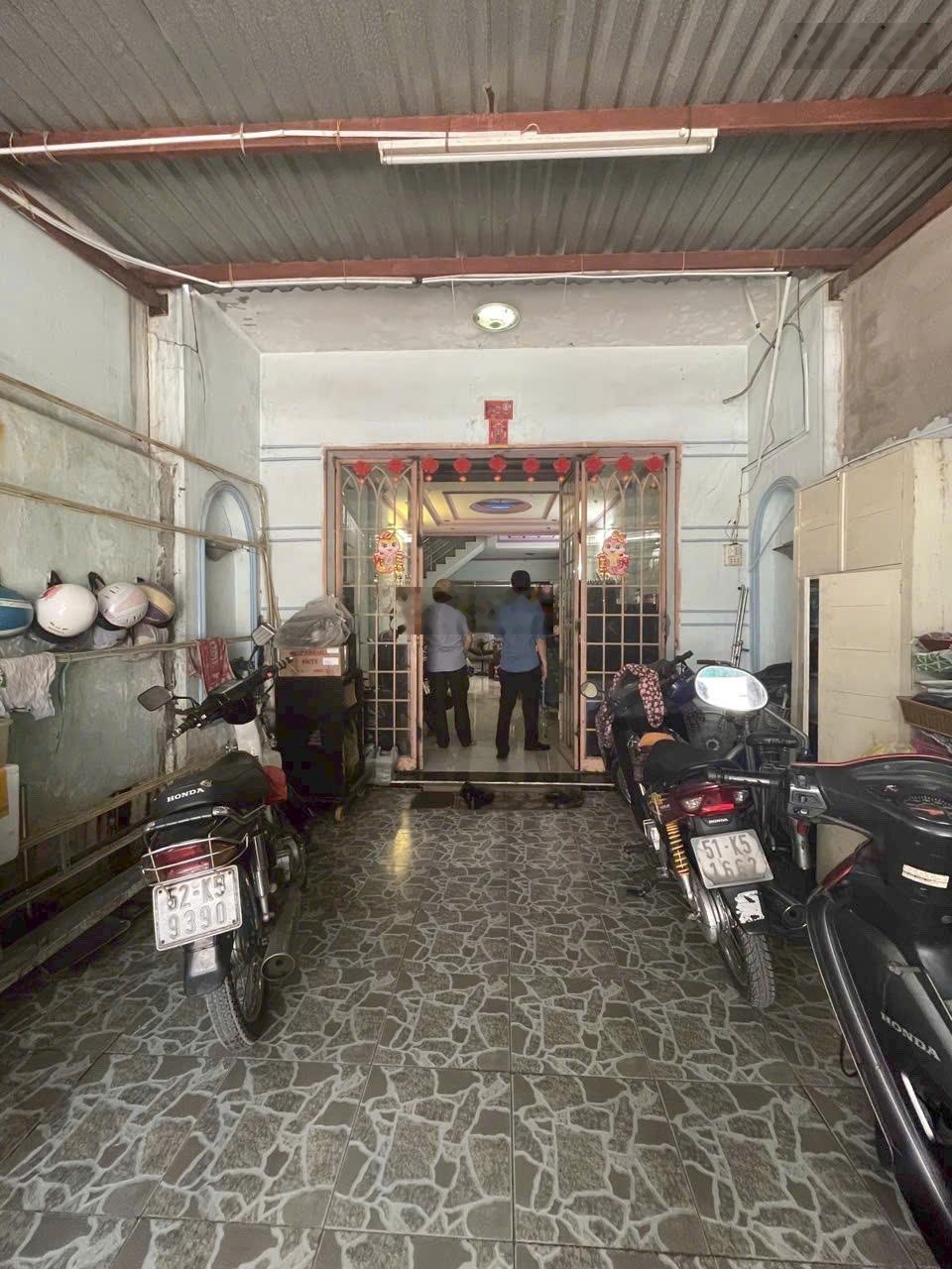 Bán nhà Đường Nguyễn Văn Luông P11 Q6 - 3.55x20 - trệt gác - 6,9 tỷ