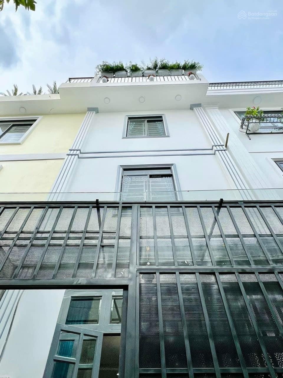 Bán nhà Hai Bà Trưng, Phường 8, Quận 3 DT 4x15.5m 1 trệt 2 lầu