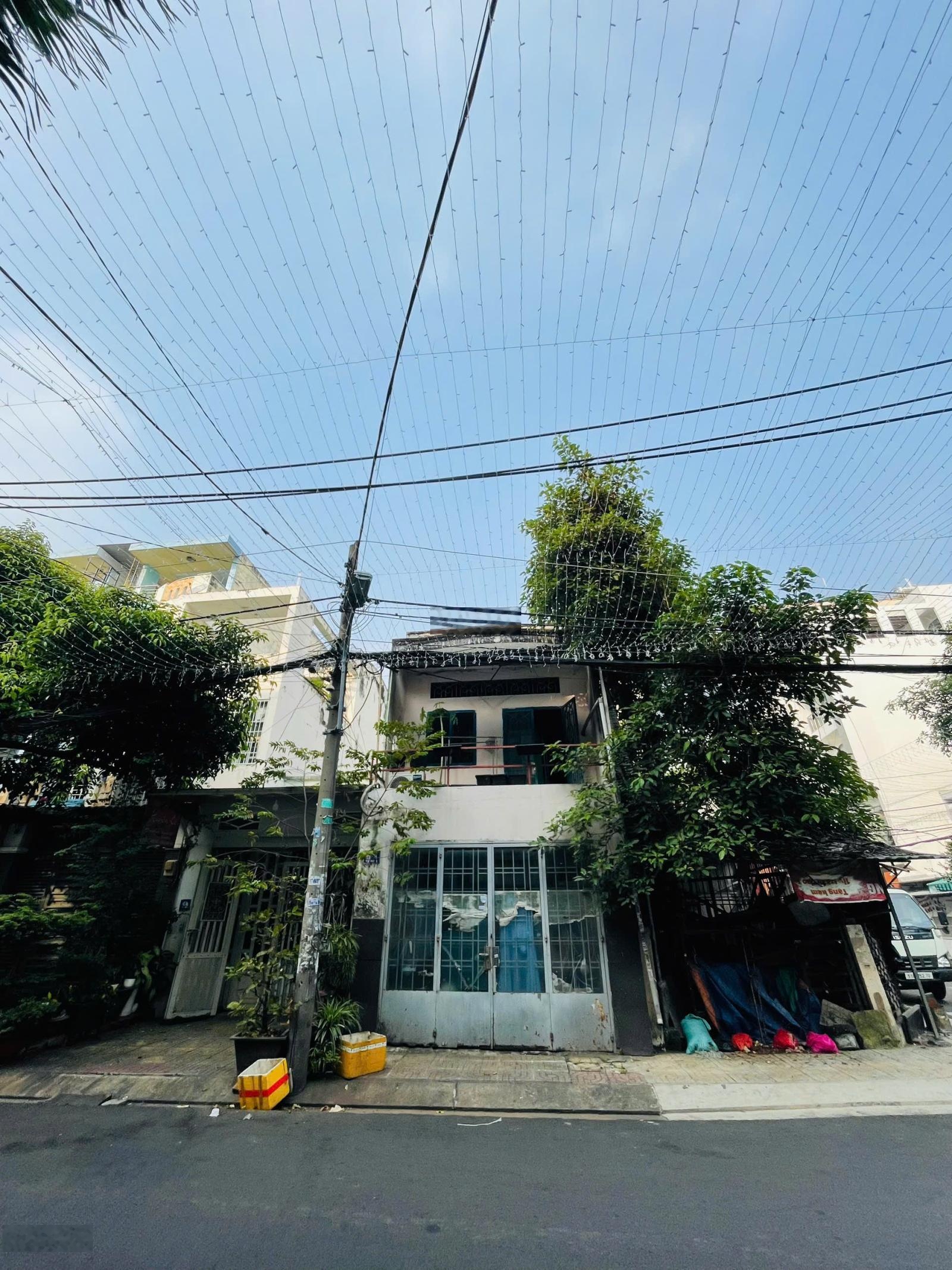 Mặt tiền ở và KInh Doanh Tự Do_p.Tân Thành_Tân Phú, DT: 4.1x20m, CẤP 4, Giá: 10,8 tỷ tl