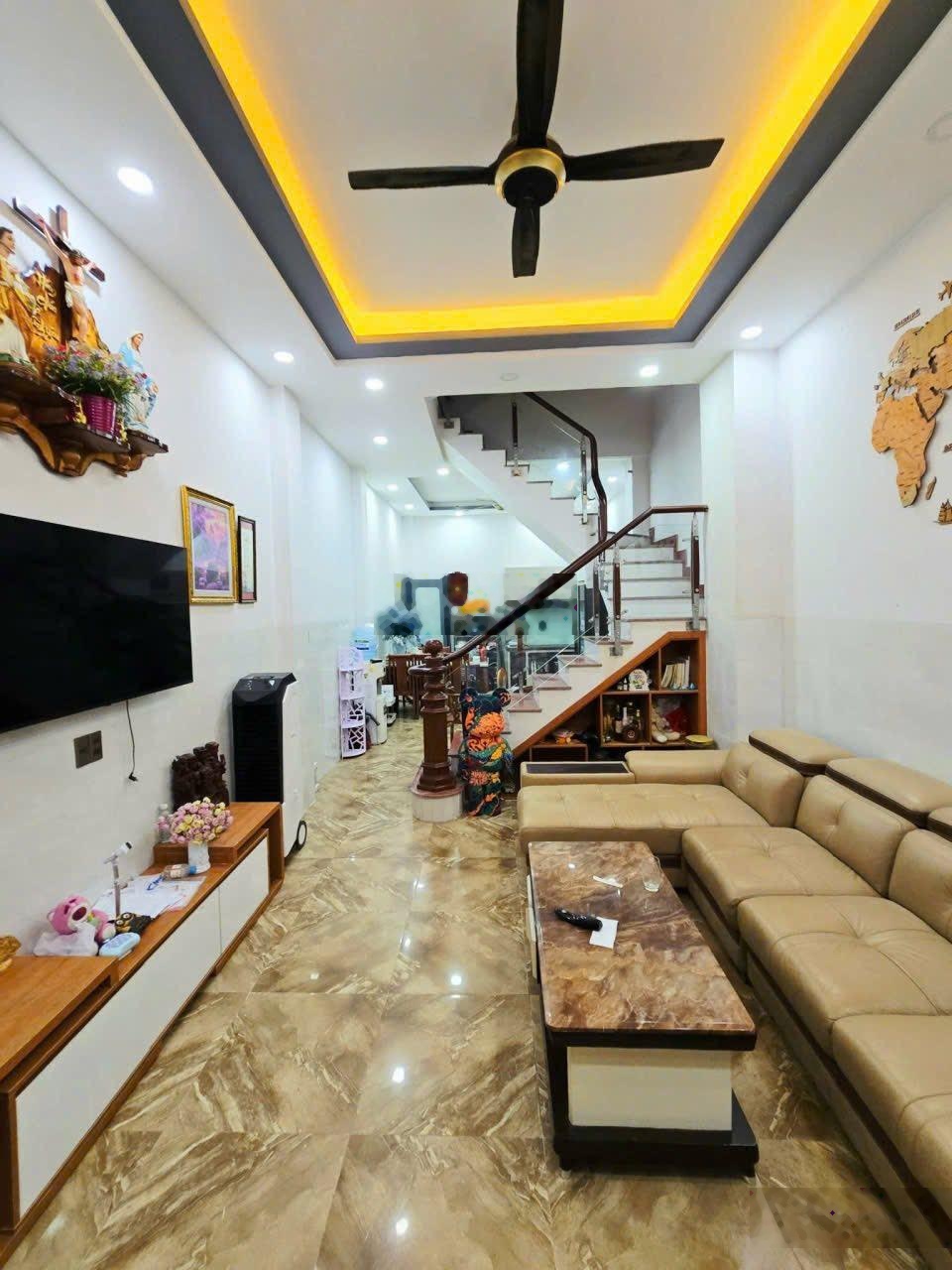 Bán nhà 4 tầng đường 16m, Phường Trường Thạnh Q9 giá 5,1 tỷ/56m2