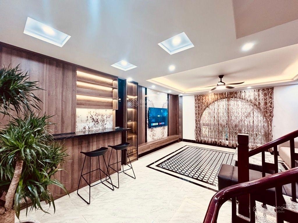 Nhà đẹp mới koong 7 tầng thang máy - ô tô tránh kinh doanh - full nội thất - cự khối