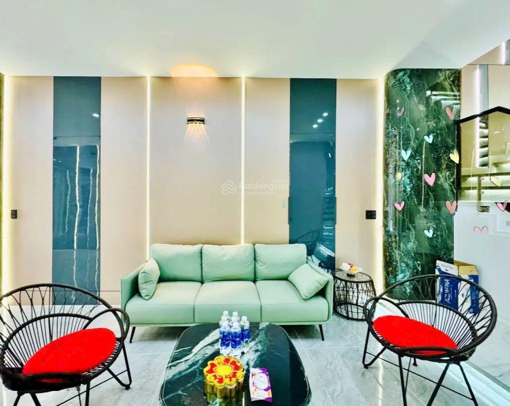 Đổi chổ ở bán nhà đường oto Phạm Ngọc Thạch - Q.3, DT 80,8m2, cho thuê 27tr, gần Hồ Con Rùa