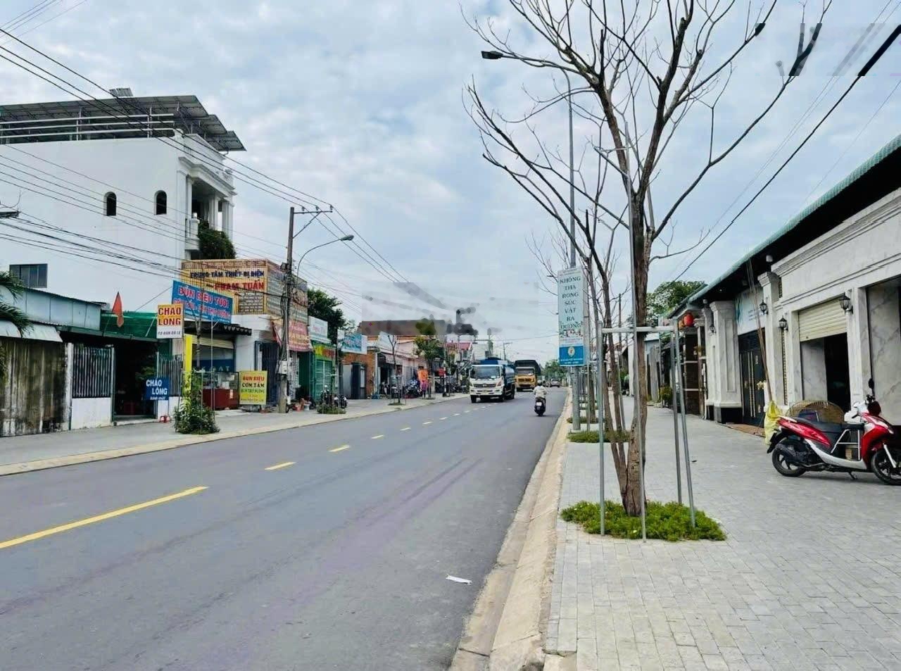 Đất mặt tiền Nguyễn Văn Lộng, sổ hồng riêng, diện tích 94,5m2, đất vuông vức