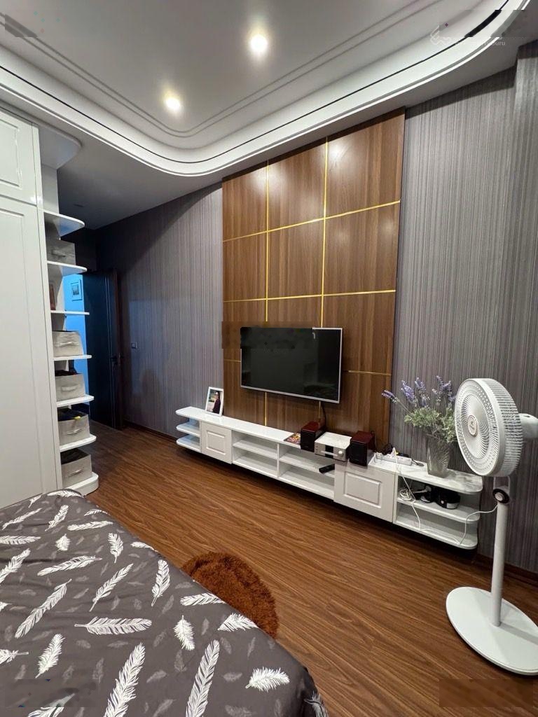 Nhà đẹp Thanh Am - Thượng Thanh 35m x 7 tầng - Thang máy - Full nội thất - Ô tô chạy vòng quanh