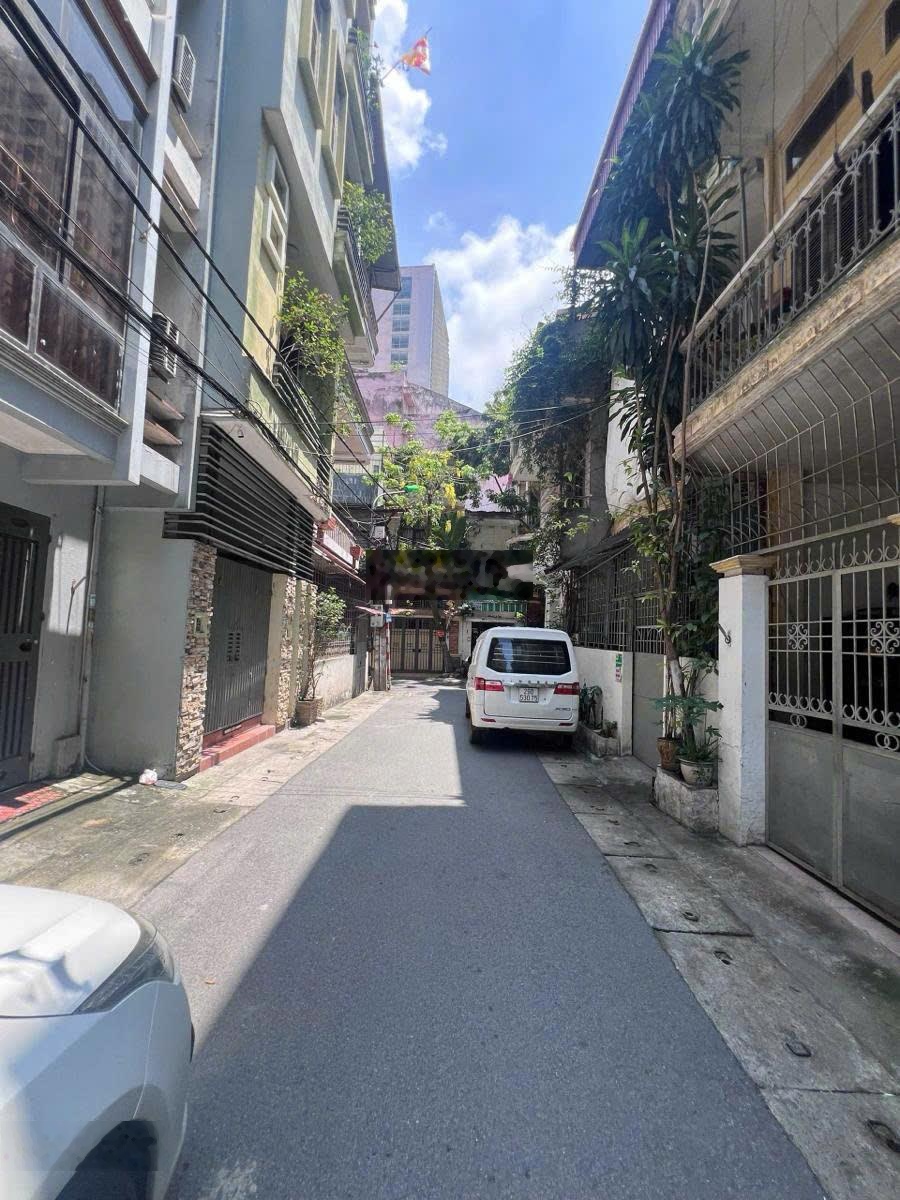 Mảnh đất vàng quận hai bà trưng - 75m2 - mt 5.3m - ngõ thông ô tô tránh - chỉ 25 tỷ . sđcc