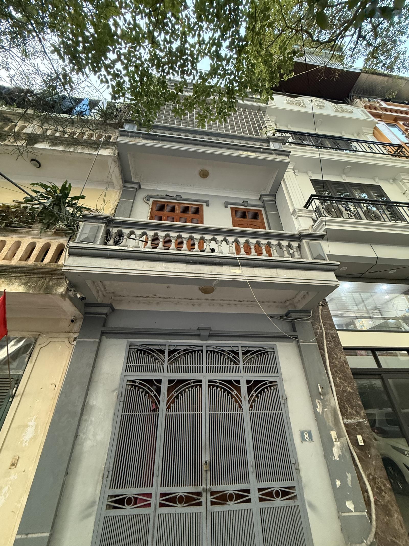 Bán đất trung tâm hà đông 60m2 mặt tiền 4m giá hơn 100tr/m. ô tô đỗ cửa. Cách 1 nhà ra mặt phố