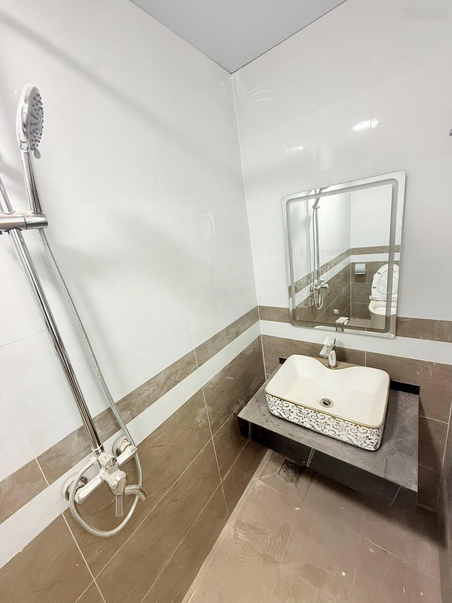 Siêu phẩm xuân đỉnh 30m² x 5 tầng, thang máy, nhà mới tinh giá tốt 9.1 tỷ