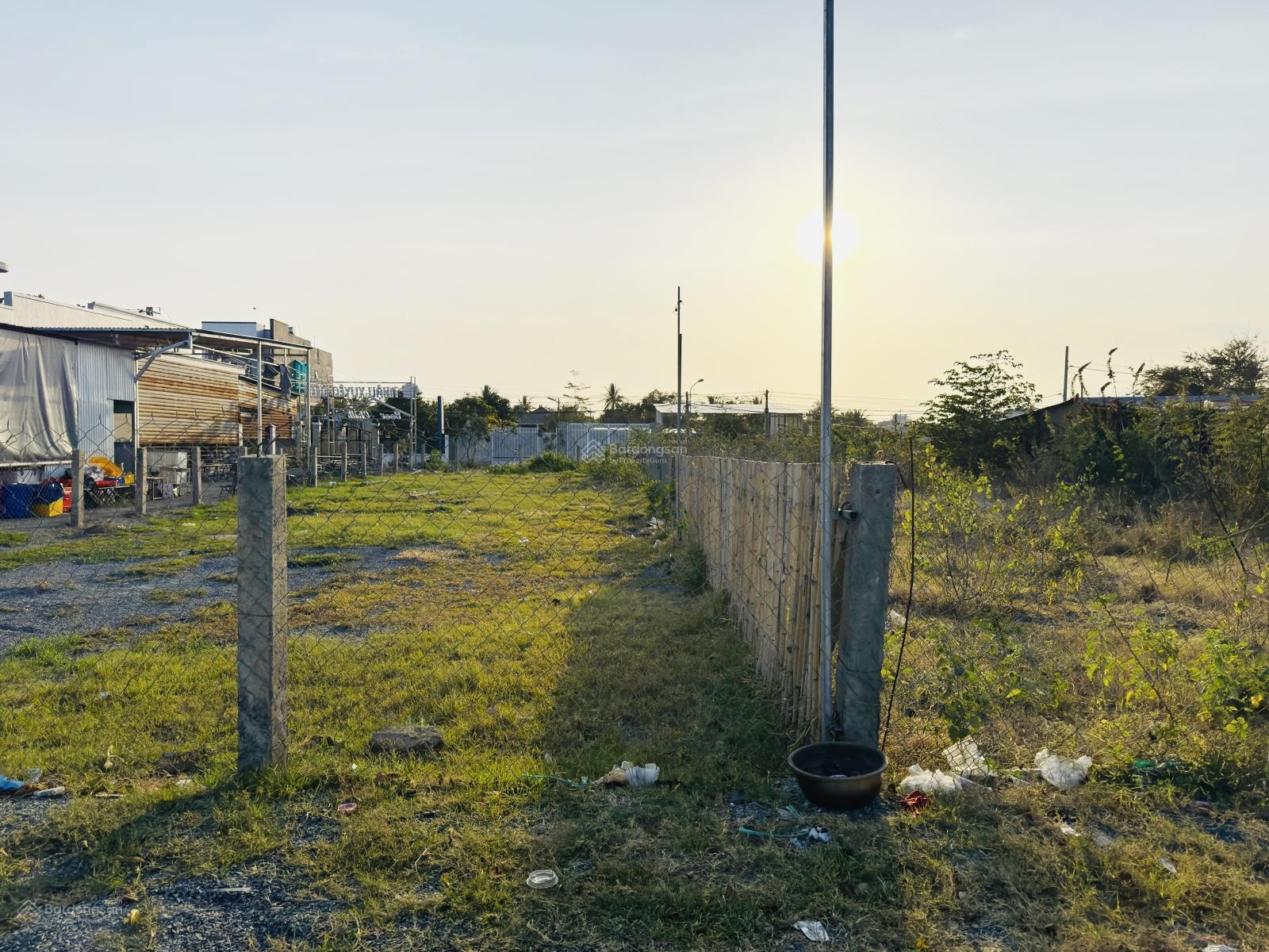 Đất 2 mặt tiền 11m đường nhựa view hồ, có thổ cư 150m2 đầu tư & kinh doanh đều được 0945352021