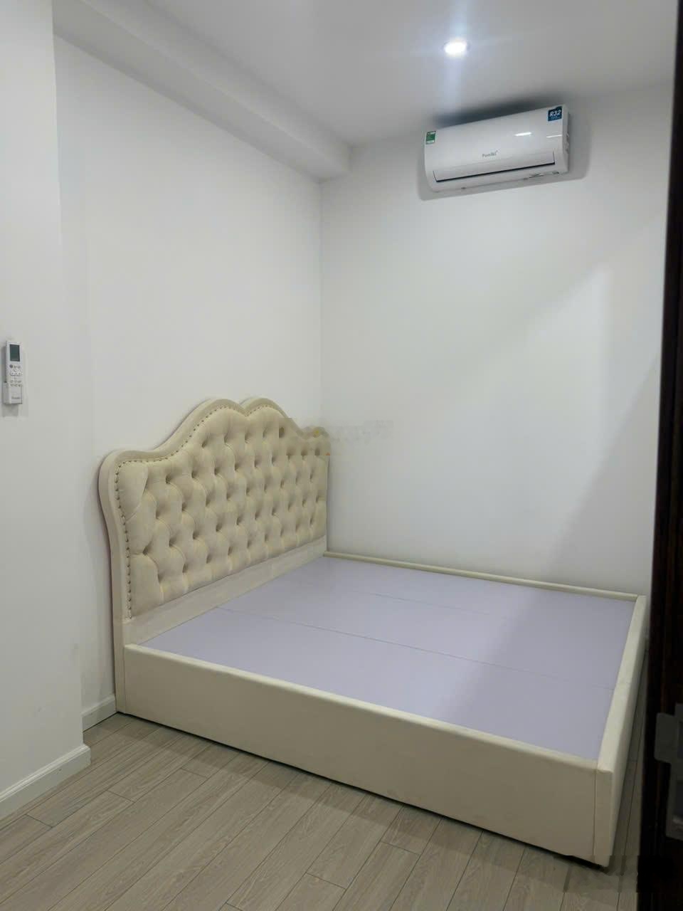 Bán căn hộ chung cư tòa C14 Bắc Hà, Nam Từ Liêm. 107.33m2 3N NTCB. Giá 6.98 tỷ. LH: 0983237984