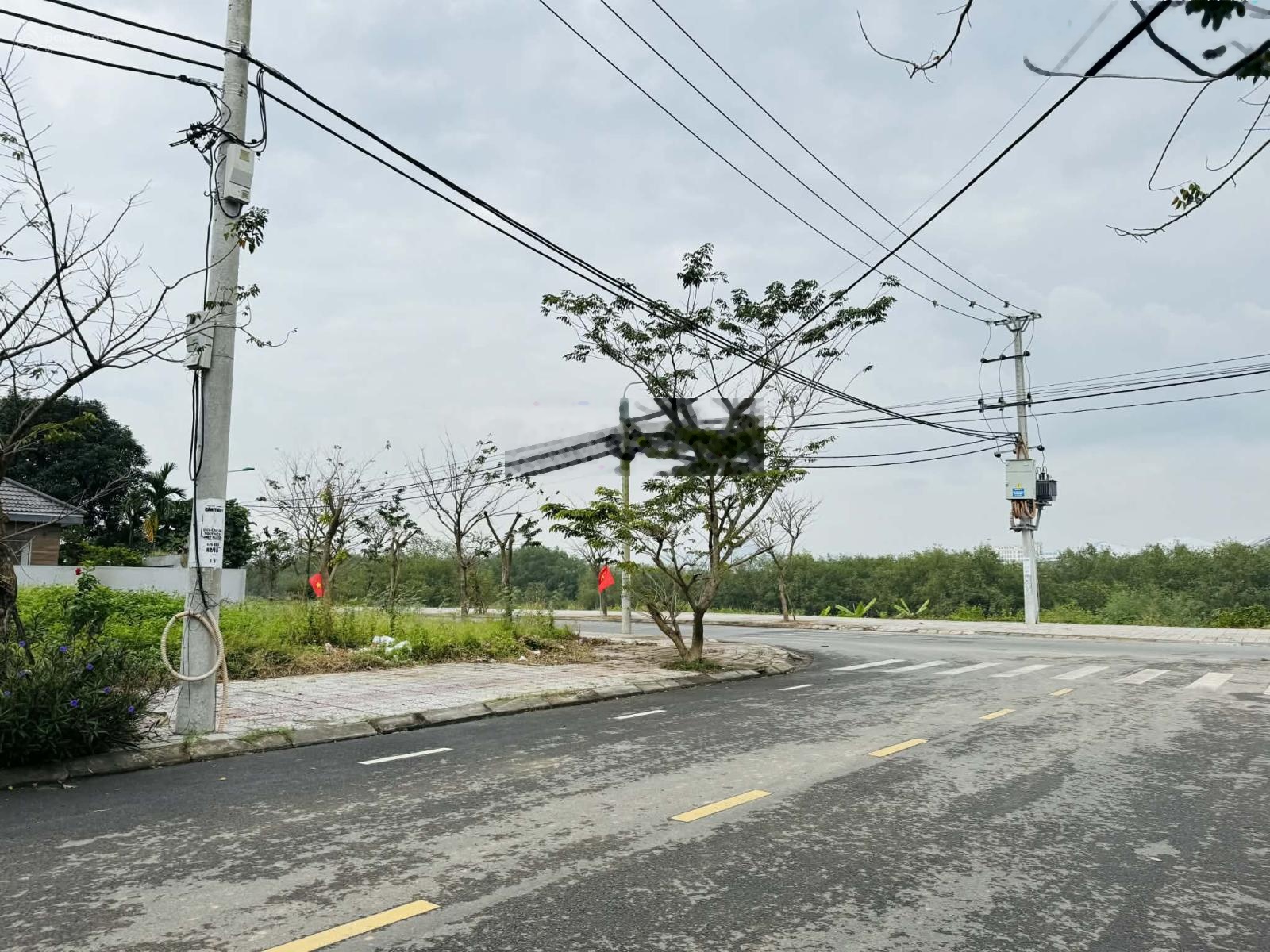 Bán nền biệt thự đường Lê Sỹ - gần sông mát mẻ - sát góc đường Tôn Thất Dương Kỵ