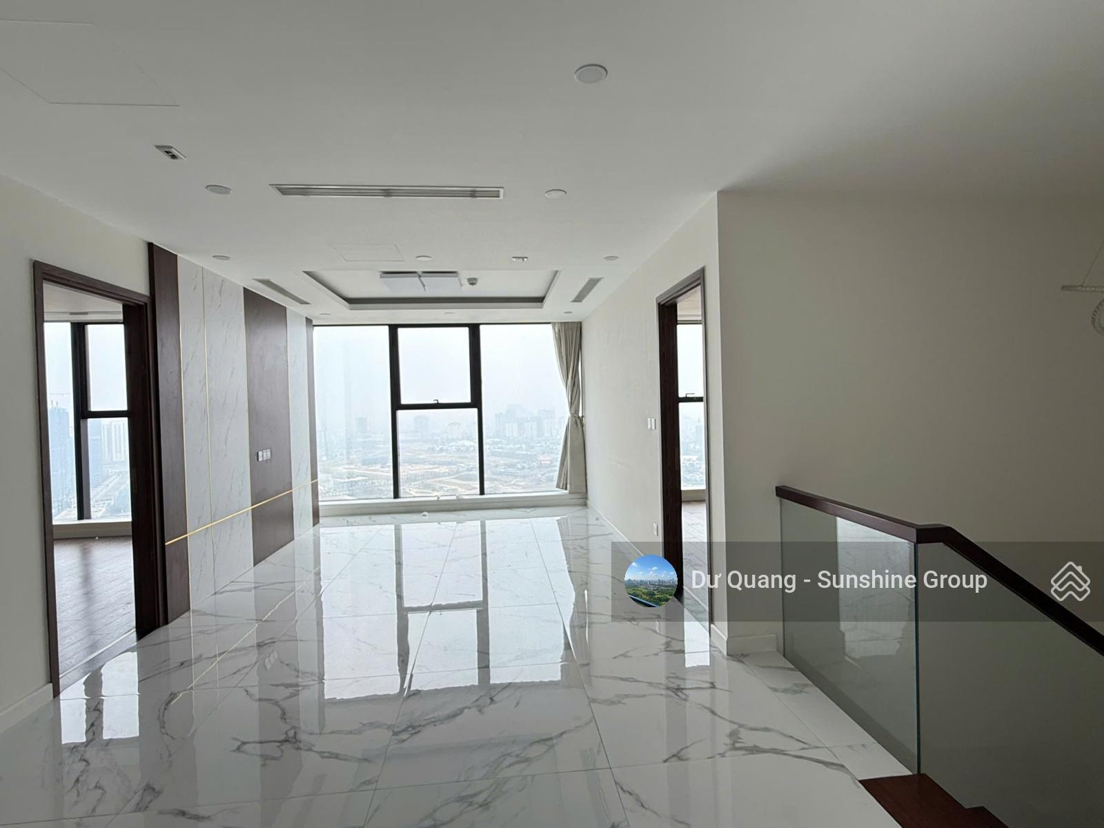 Bán căn Duplex Sunshine City - 196.2m2 - 5 ngủ - view Sân Golf Ciputra - giá: 25 tỷ (sổ đỏ)