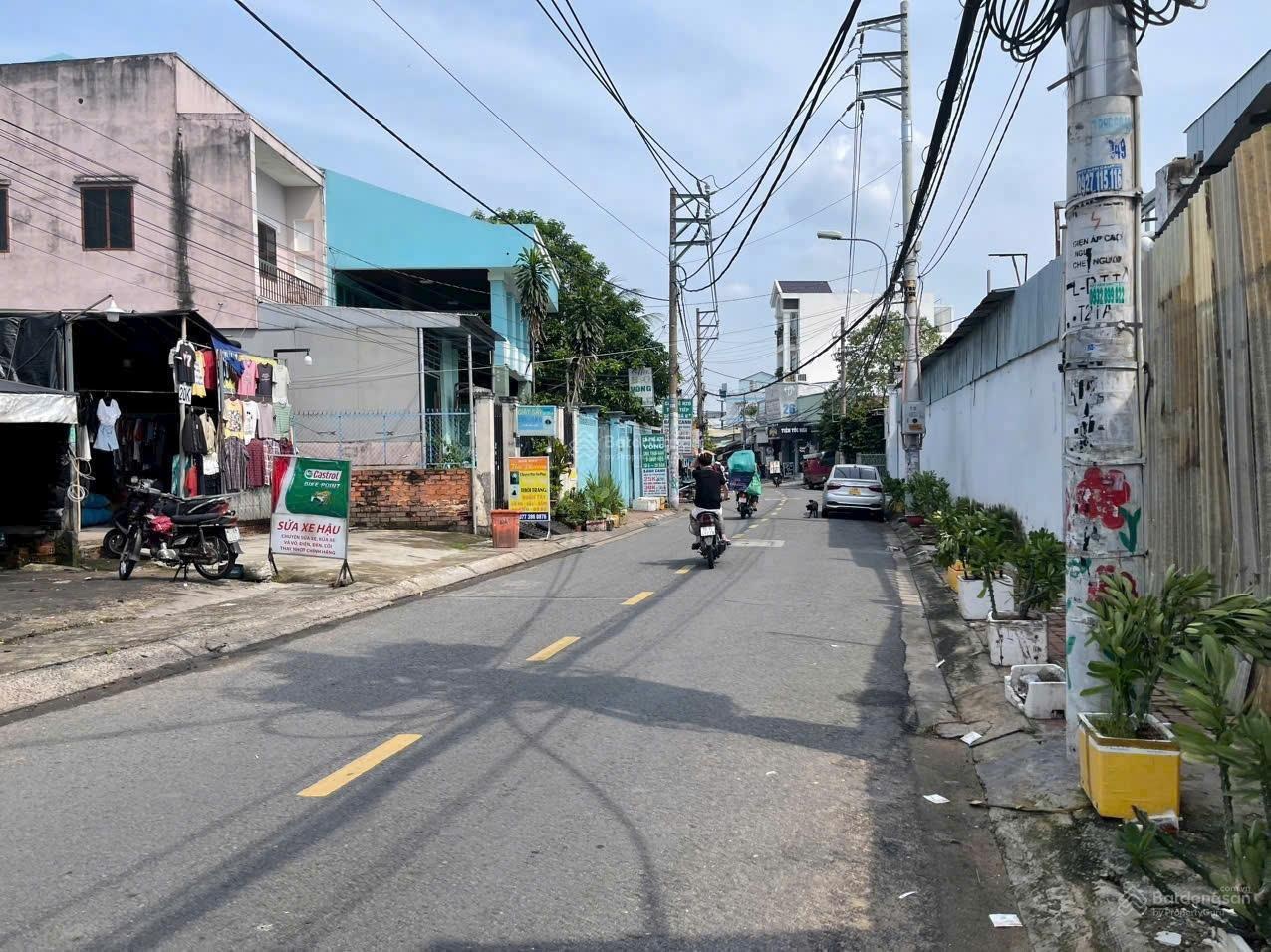 Tết hạ giá gấp mặt tiền Bia Truyền Thống 6,5x16m, 13 tr, Tải 10 tấn 0932832568