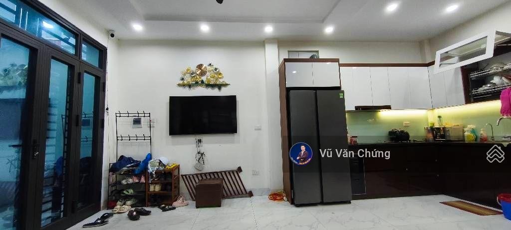 Bán nhà lô góc 35m2 ngõ 87 yên xá 4 tầng 6 phòng ngủ full nội thất giá 8.4 tỷ