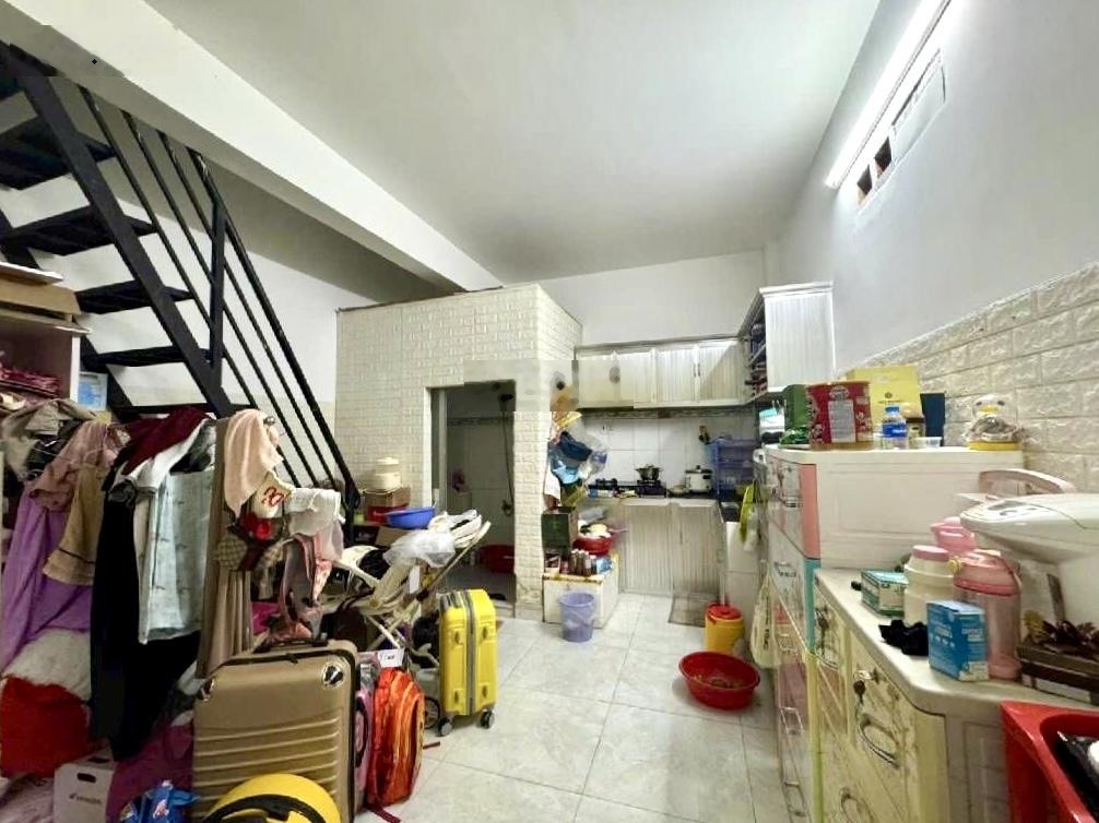 4 x 17m - p10 tân bình - hxh tới nhà - 2 tầng tiện xây sửa - gần khu bàu cát - chỉ 6.6 tỷ tl mạnh