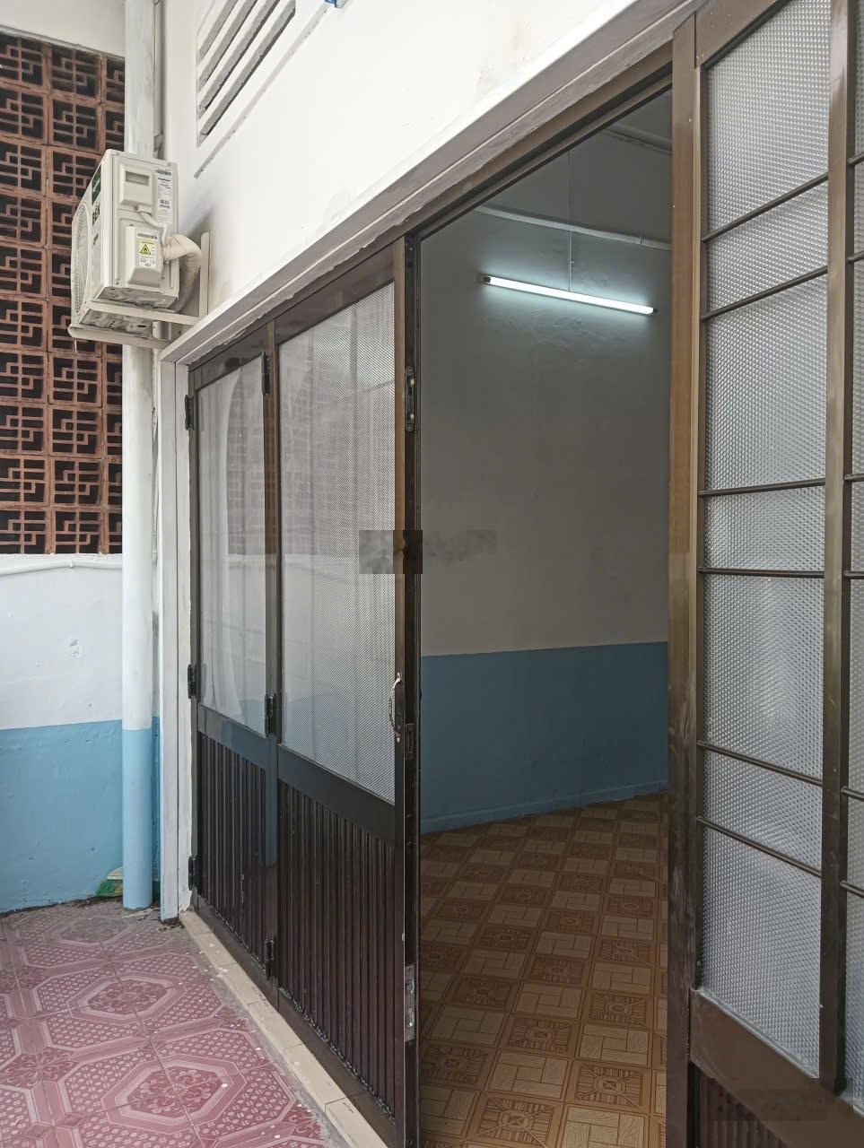 Căn hộ chung cư 4PN ~135m² Trần Hưng Đạo, Chợ Lớn giá tốt