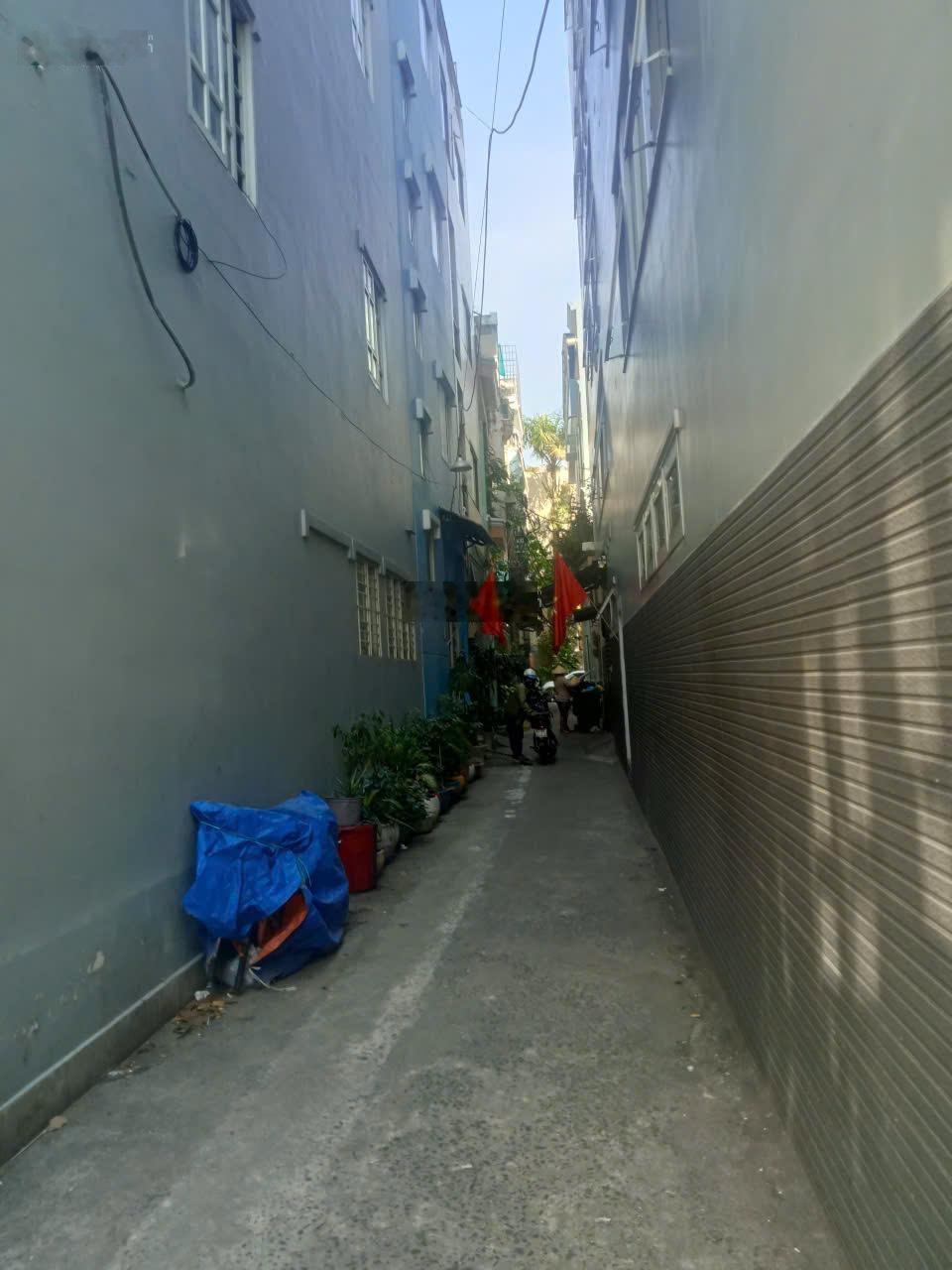 Vị trí đẹp - lô góc, mtkd sầm uất nguyễn thái bình, k300 - ngang 5m, 3 tầng - nhỉnh 21tỷ