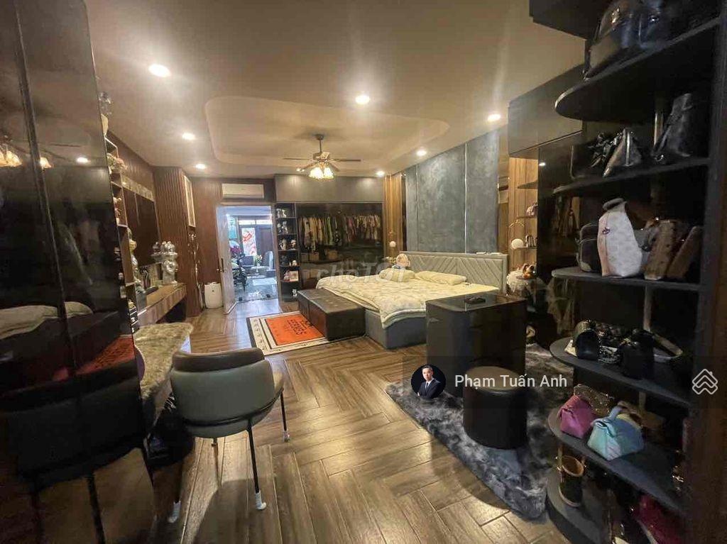 Hàng Kín ! bán gấp nhà ngay Vincom Cộng Hòa, 5x11m nở hậu 9m, 3 tầng giá chỉ 13.8 tỷ thôi