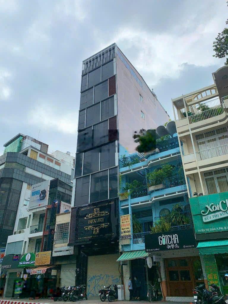 Tòa nhà khan hiếm, giá thấp 20% thị trường! Bán tòa MT Trần Quốc Hoàn sân Bay - hầm 7 tầng - 55 tỷ