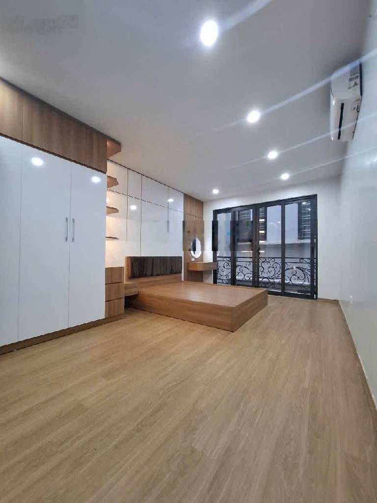 Thụy khuê, tây hồ, gần phố, nhà mới, dt 43m, 5 tầng