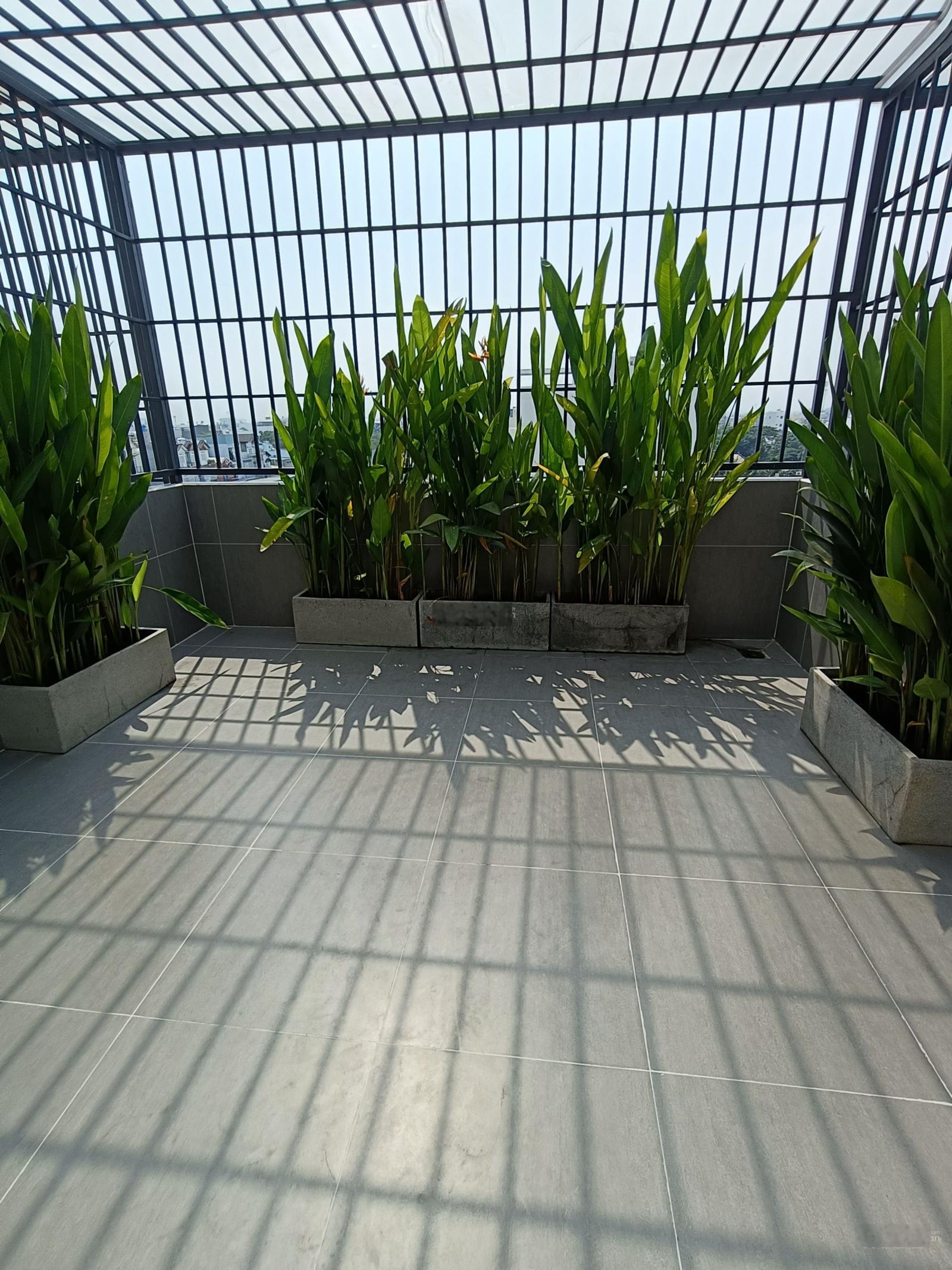 Nhà mặt tiền đường vừa ở vừa kinh doanh, làm văn phòng công ty, sổ hồng riêng, q12, tp hcm