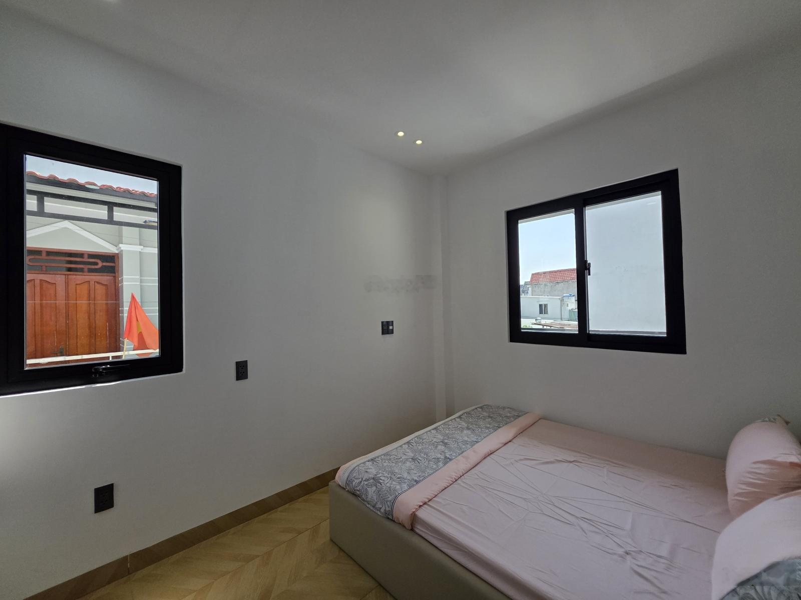 Biệt thự mini hẻm 3m Đường Phạm Hữu Lầu - Q7 - cách chợ Phước Long 200m