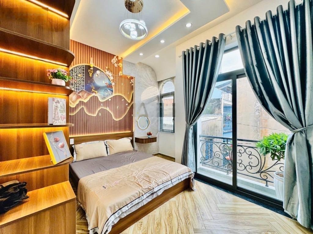 Đúng 3 bước lên ô tô - 3 tầng - full nội thất - nhỉnh 5t ở ngay