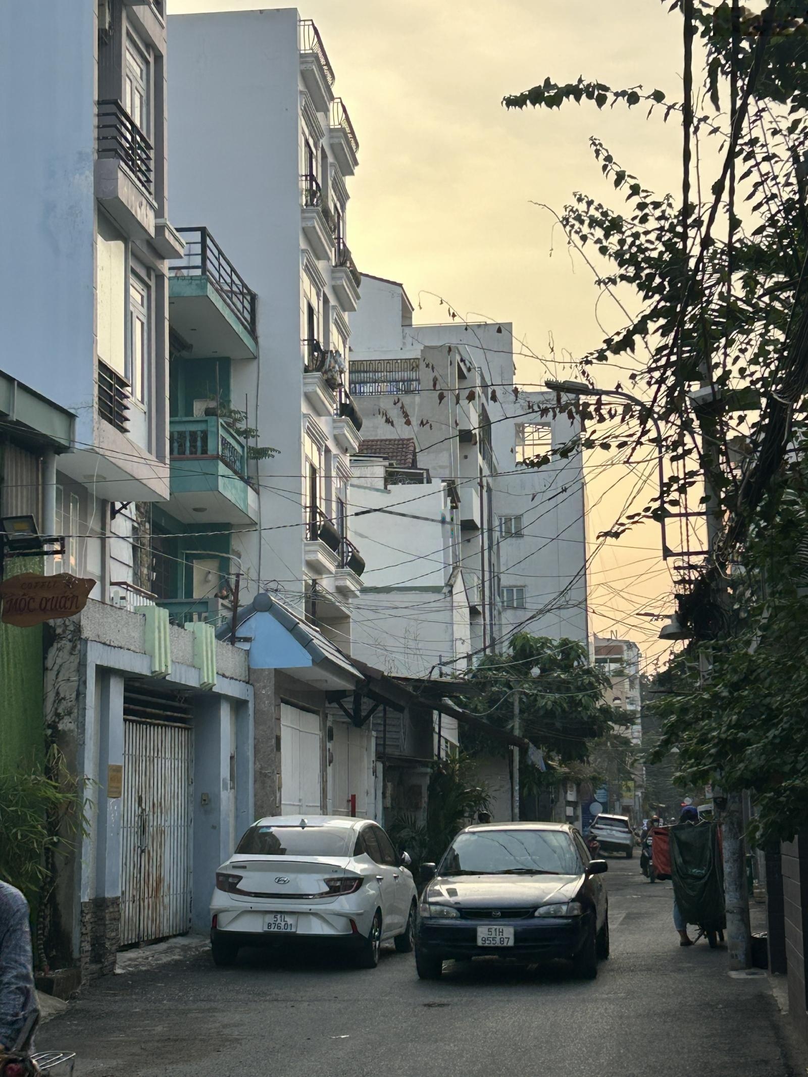 Bán nhà hẻm 47 đường Bùi Đình Túy Gía 22 tỷ