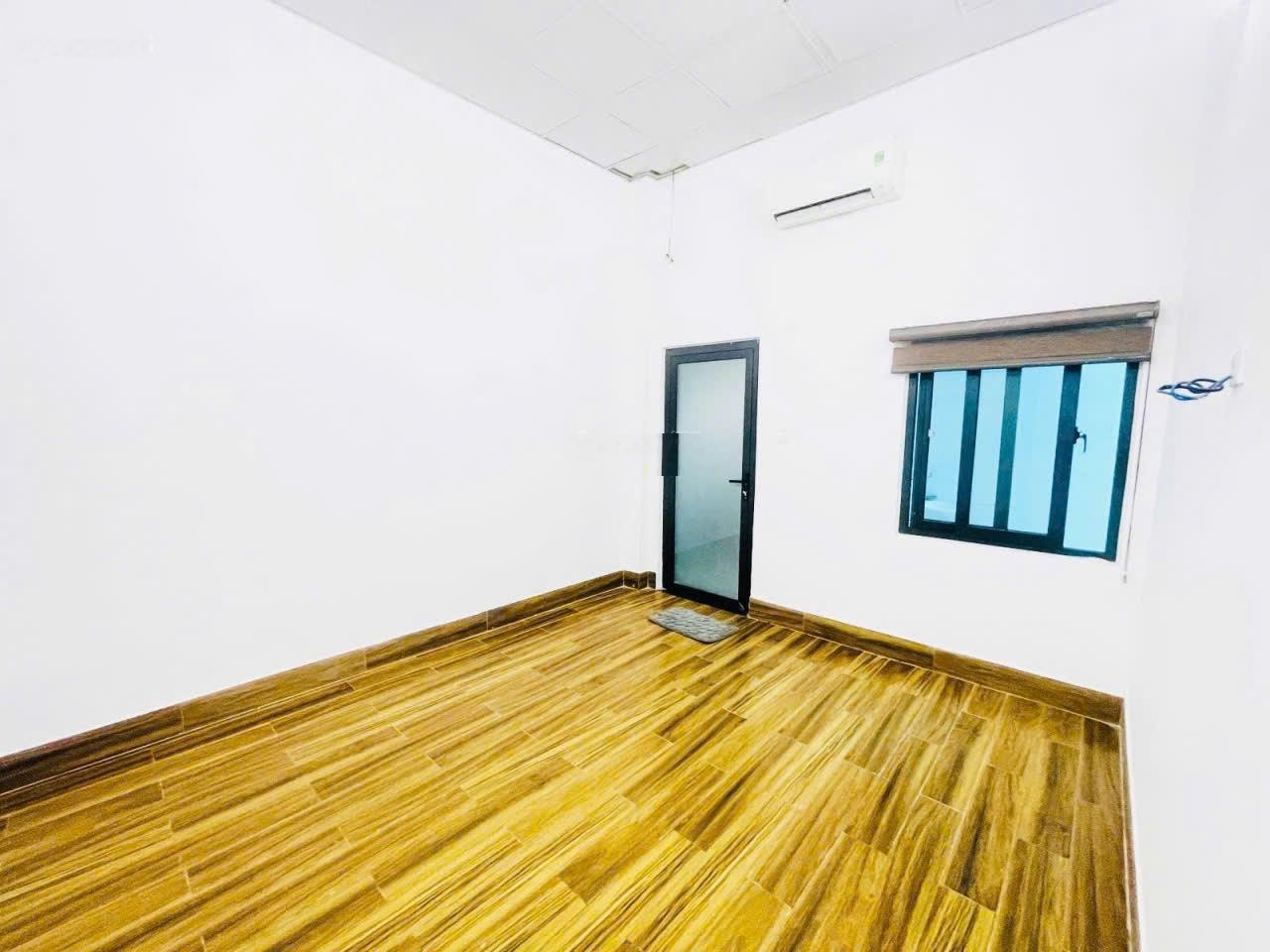 Bán căn nhà mặt tiền Đường LÊ VĂN HIẾN, vị trí đẹp, thuận tiện ở kết hợp kinh doanh