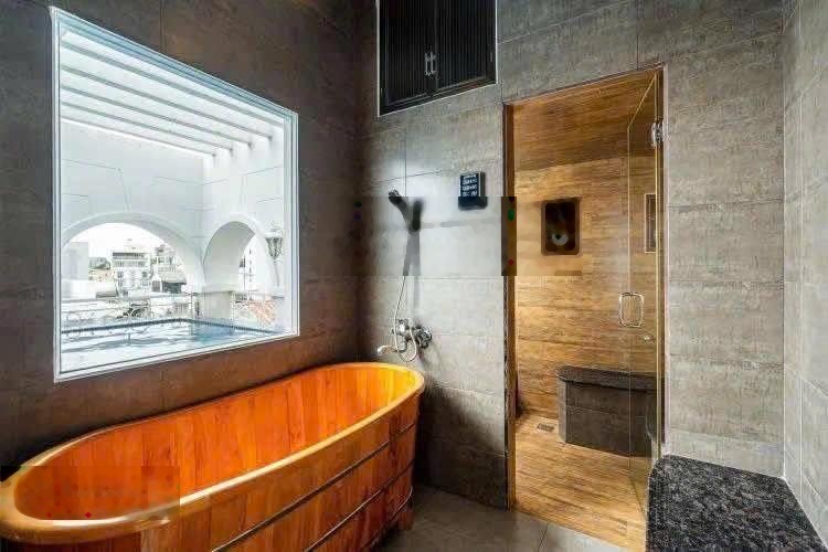 Khách sạn 4sao - 9tầng khu vip phú nhuận - ngay trung tâm - 300m2 - 23pn đạt chuẩn dòng tiền 300t