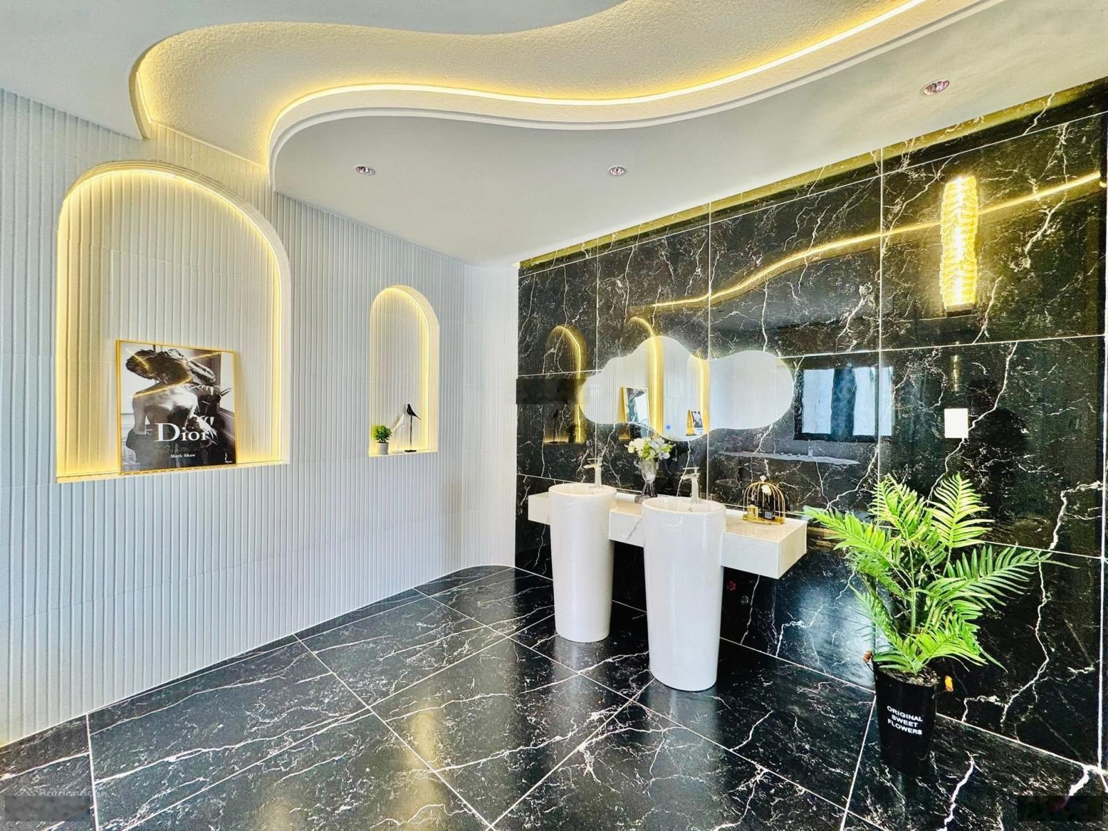 Cận tết cần tiền bán nhà Đoàn Như Hài, P. 12, Quận 4 | Giá TL, DT 70m2, sổ hồng riêng