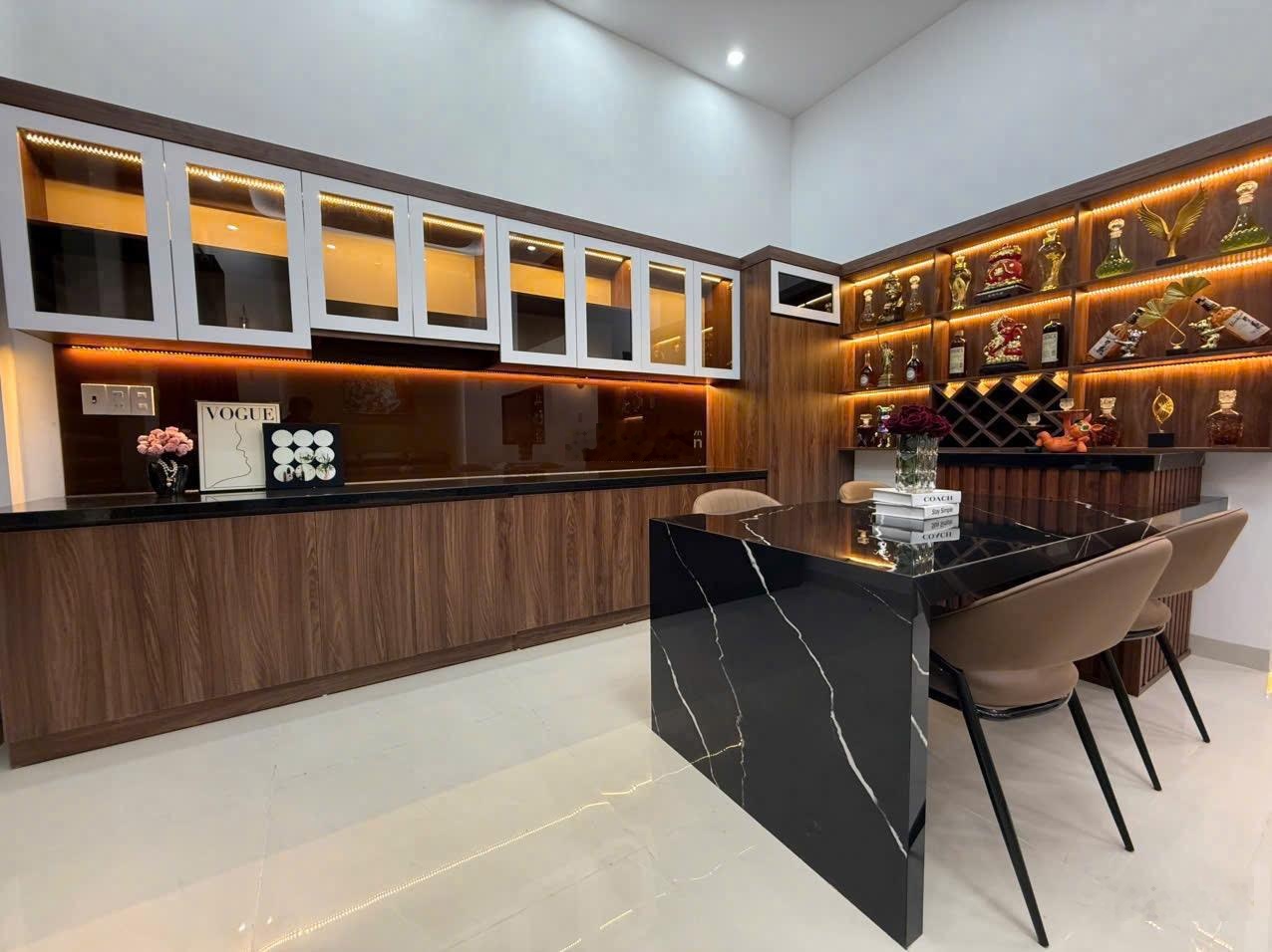 Chỉ 3,9tỷ nhà đẹp mới 100% gần biển - trung tâm Nha Trang 73,4m2