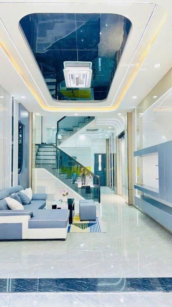 Giảm 400 triệu, bán nhà 70m2 1 trệt 3 lầu đường Tỉnh Lộ 43, chỉ hơn 6 tỷ