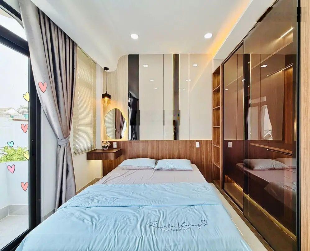 Bán căn nhà đường Lý Tự Trọng - Quận 1, 75,8m2, đang cho thuê 36tr, gần Cầu Ba Son