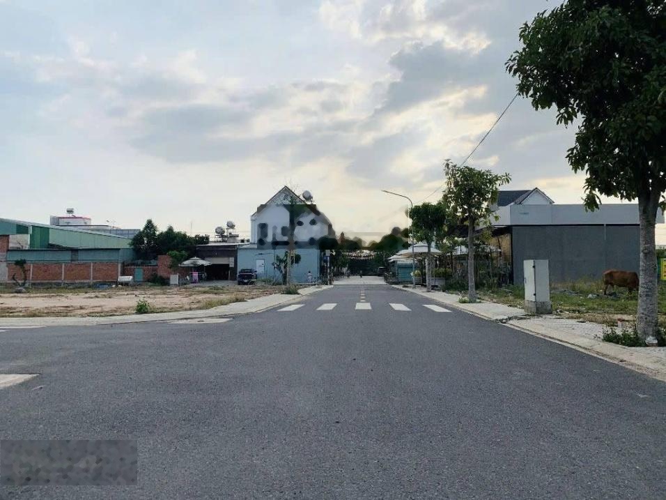 Bán đất gần sân bay long thành - giá siêu tốt - sổ sẵn - mặt tiền đường thương mại