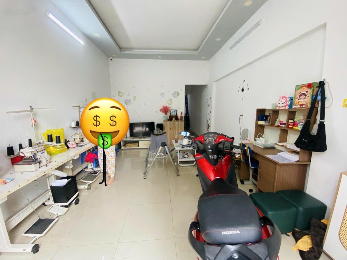 Bán Nhà đường Đình Phong Phú, 5,18 tỷ, 52m2, 2PN, 1WC, giá cực chất