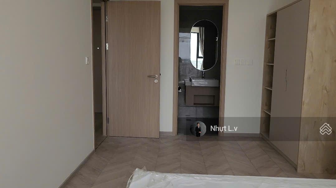 Tặng full nội thất - căn 3PN 2WC - Đông Nam cạnh Vincom, chỉ 7,4 tỷ - Masteri Centre Point - tòa D