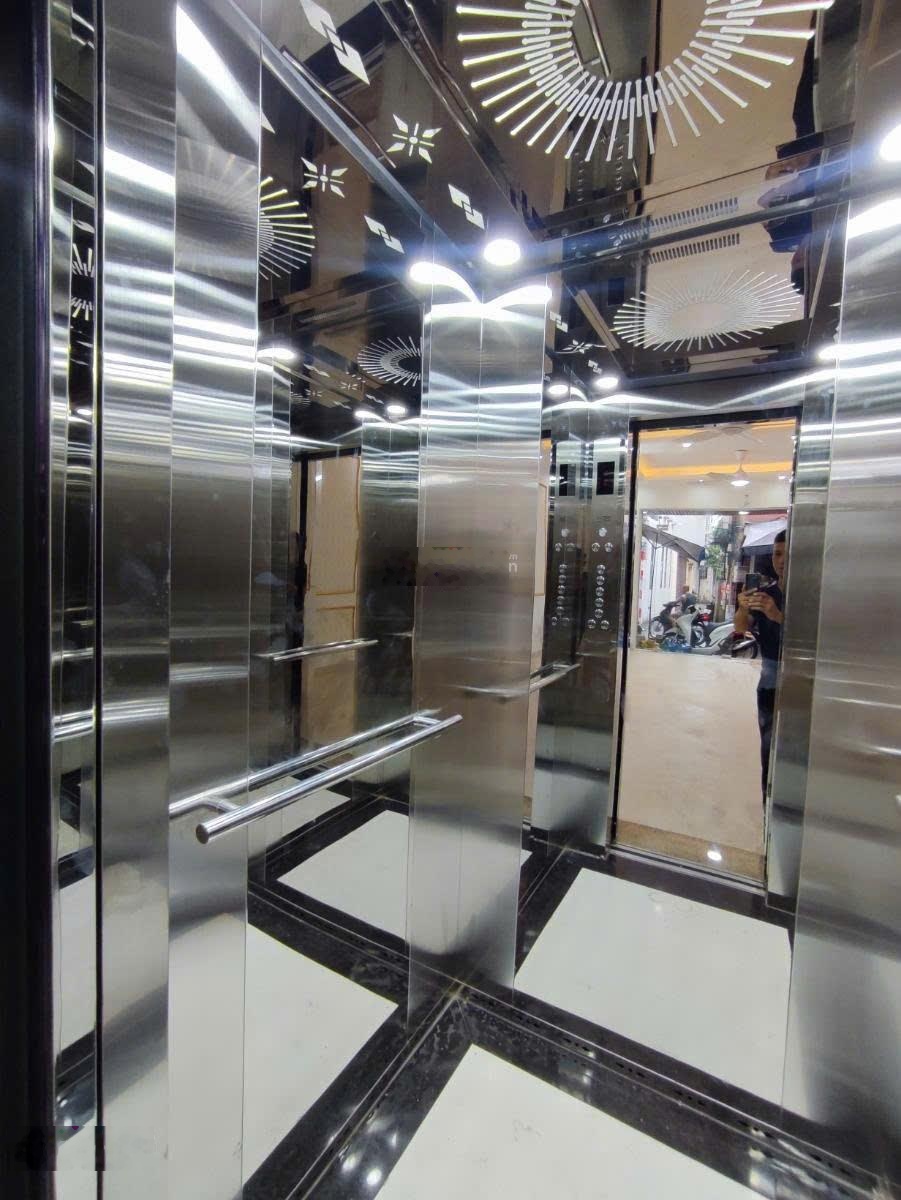 Bán nhà Đại Mỗ, Vạn Phúc, 45m2 x 6 tầng thang máy, giá 12.5 tỷ, đường rộng ô tô đỗ cửa