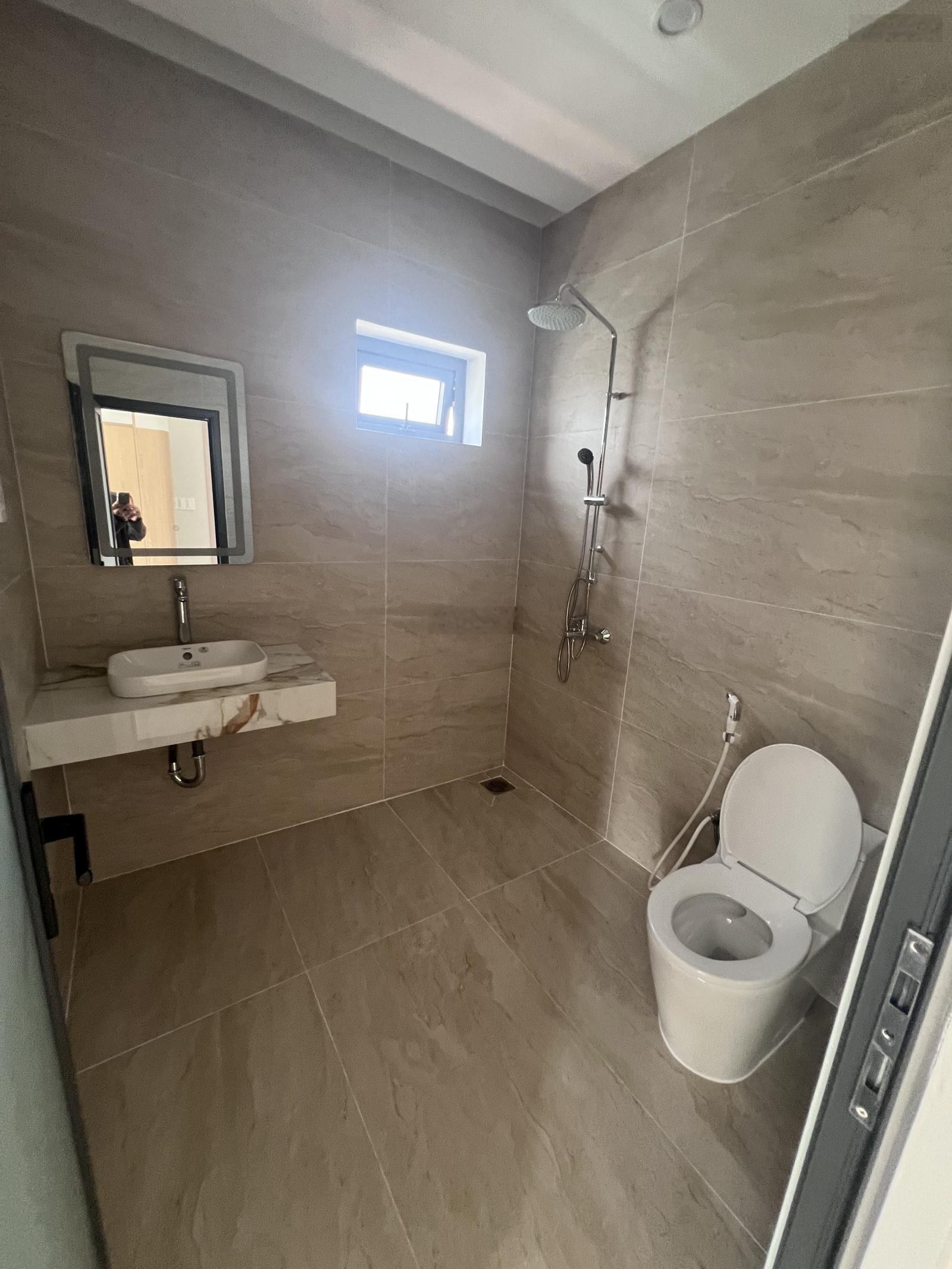 Biệt thự mặt tiền Thạnh Lộc 25 - 4 tầng lô góc view bờ sông - 120m2 ngang khủng 6,7m - chỉ 8, x tỷ