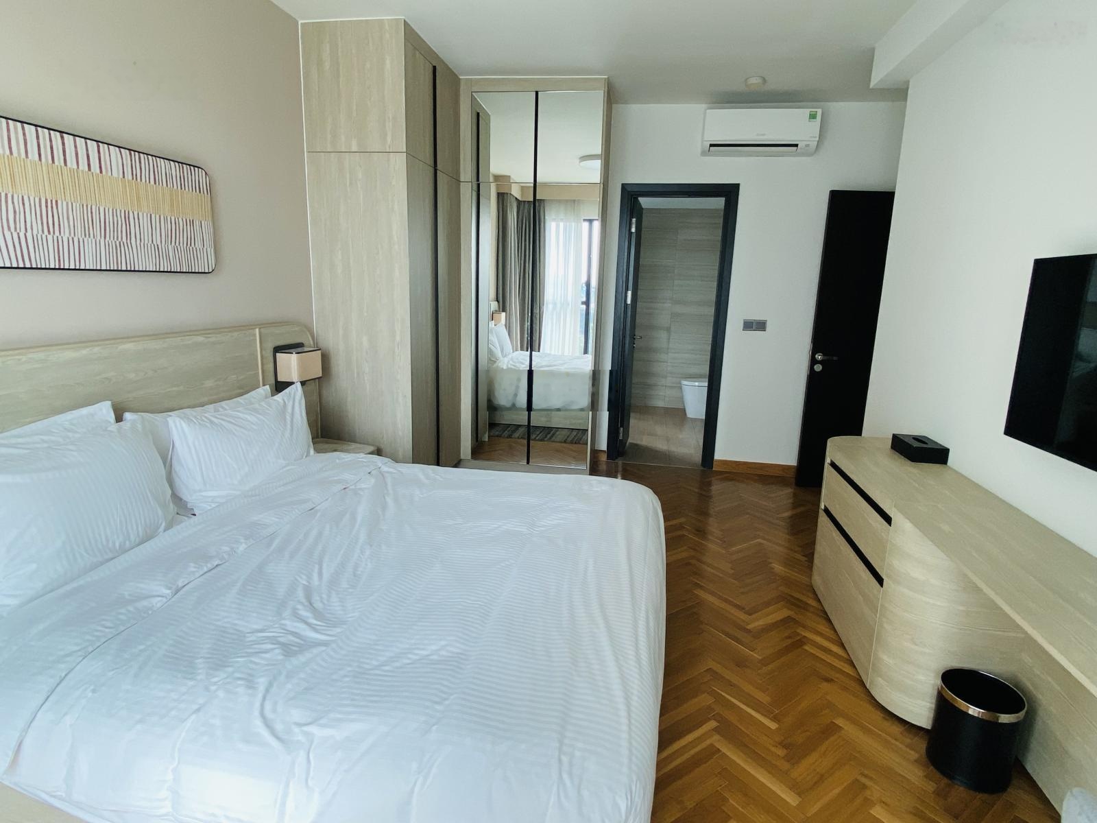 Giá Tốt Cho Thuê 4PN + 1PN Tháp Somerset View Sông Sài Gòn