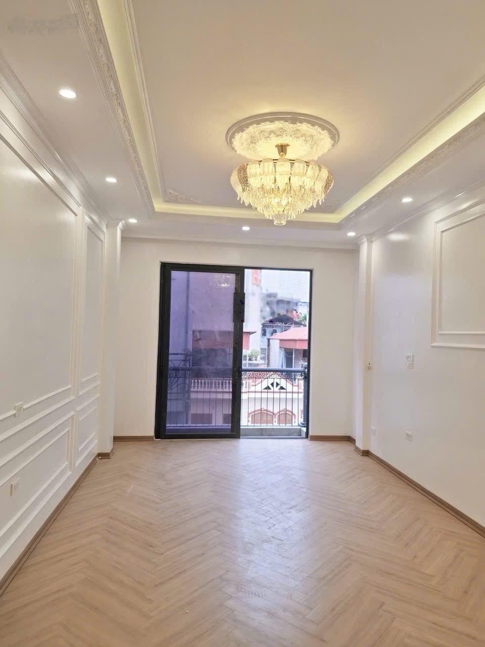 Bán nhà trước Tết DT 36m2, 5 tầng, thang máy, ô tô tránh, kinh doanh, Thanh Bình, Mỗ Lao, Hà Đông