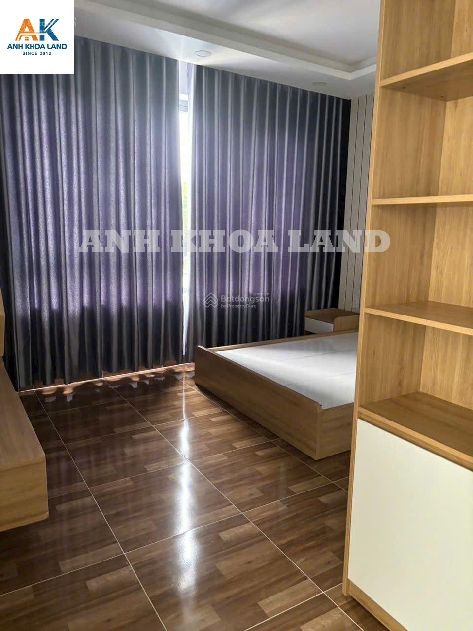 Bán Gấp Nhà Mới 1 Trệt 3 Lầu Hẻm ô tô Đường 102 - 4PN 5WC - Chỉ 6,8 tỷ