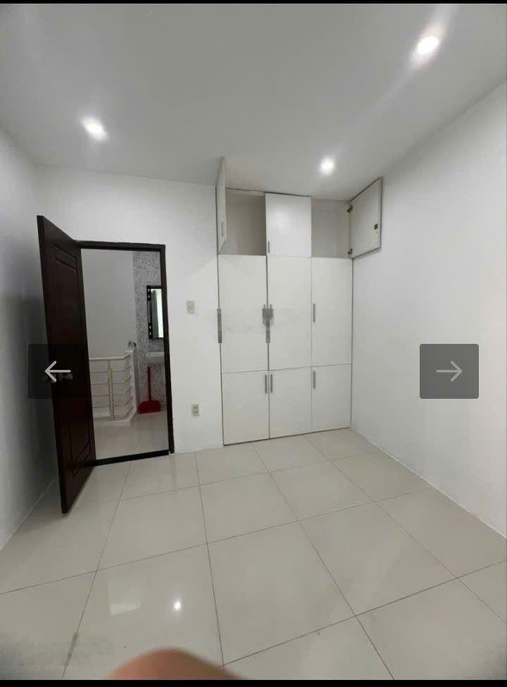 Bán nhà. 4 tấm: Bùi Đình Túy P.12 Q. Bình Thạnh