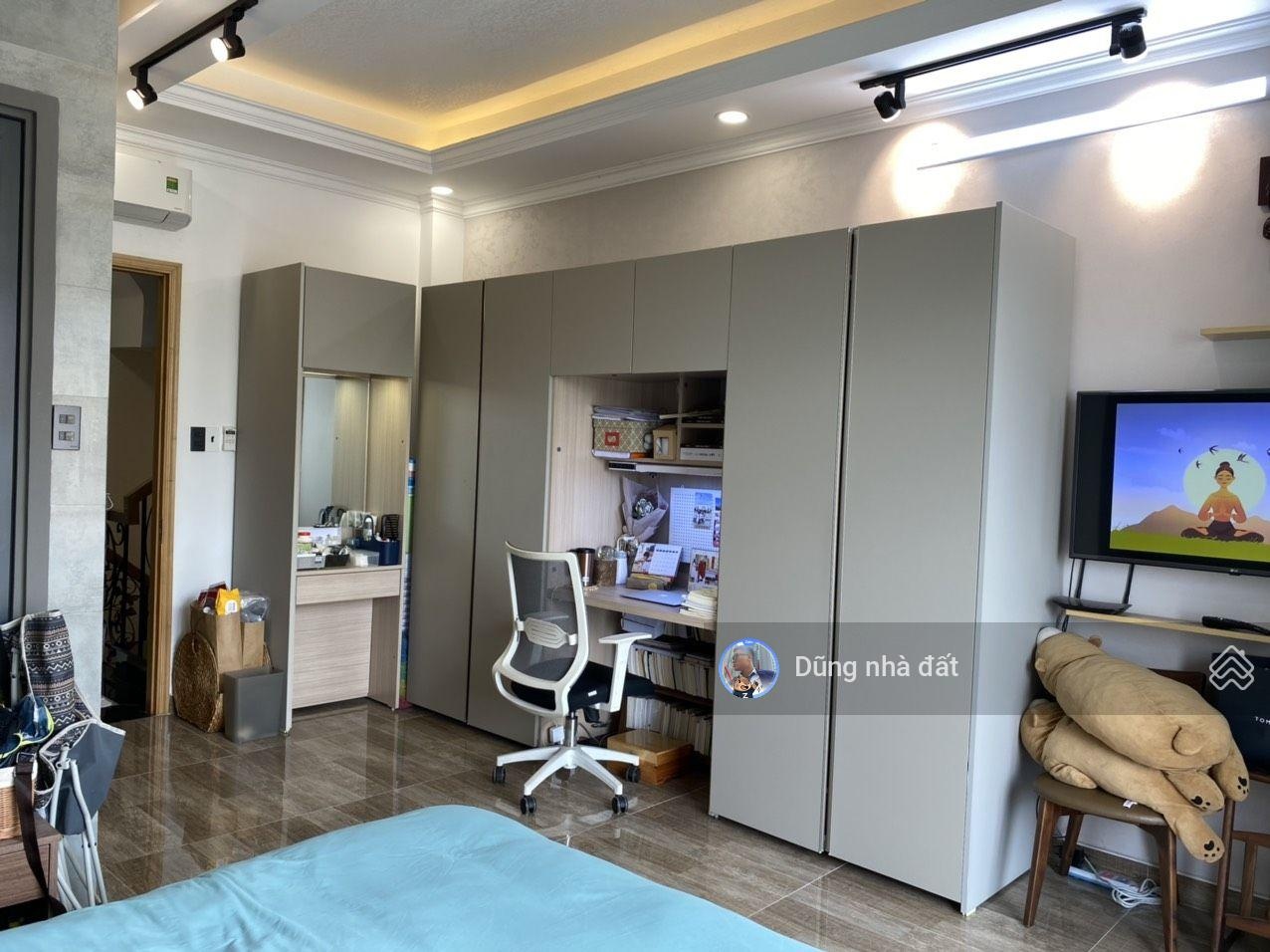 Bán CHDV 5 tầng thang máy ngay gần ĐH Văn Lang P13 Bình Thạnh(4x20m)10 phòng cho thuê 50tr/tháng