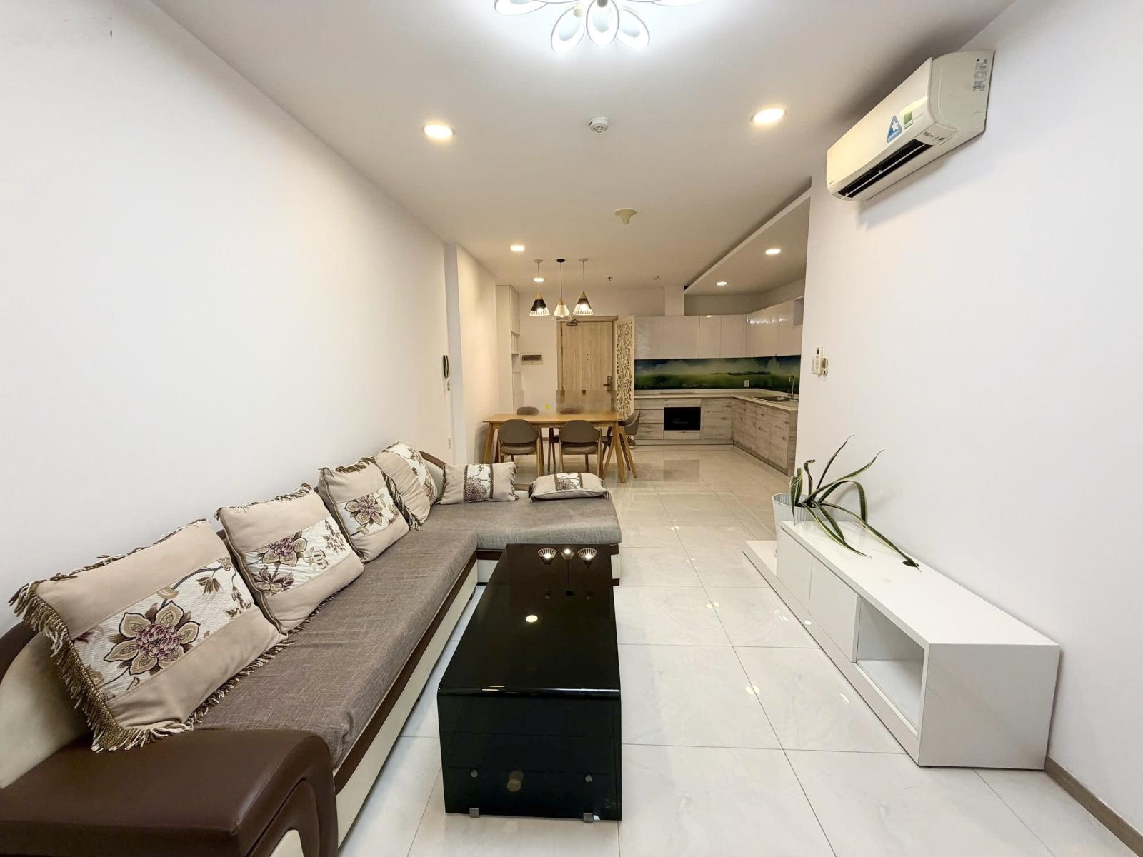 Bán căn hộ Riva Park 3PN + 2WC rộng 105m2 tại đường Nguyễn Tất Thành Q4, giá tốt chỉ 7,2 tỷ